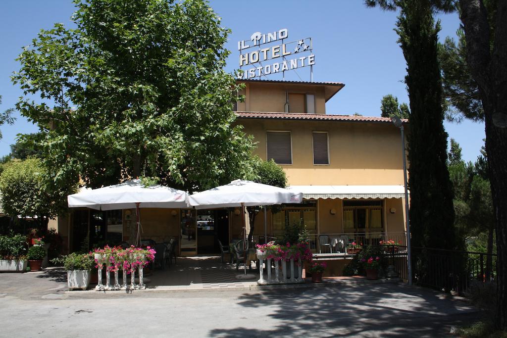 Hotel Ristorante Il Pino Chiusi Eksteriør bilde