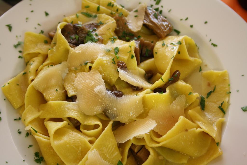 Hotel Ristorante Il Pino Chiusi Eksteriør bilde